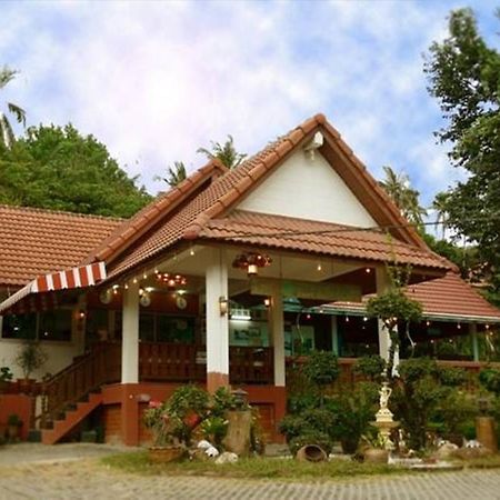 Baan Suan Sook Resort Csaveng-part Kültér fotó