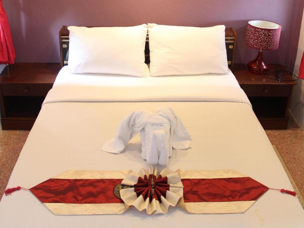 Baan Suan Sook Resort Csaveng-part Kültér fotó