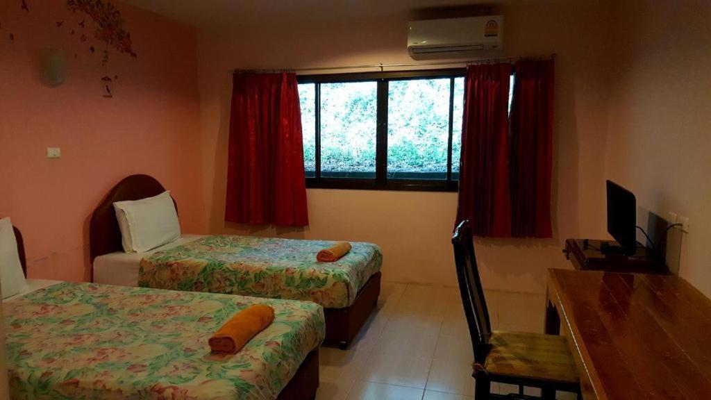 Baan Suan Sook Resort Csaveng-part Kültér fotó